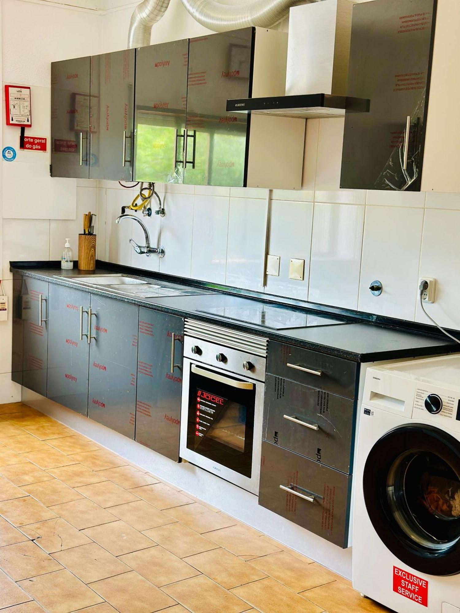 Portimao Central Holiday Guesthouse Екстериор снимка